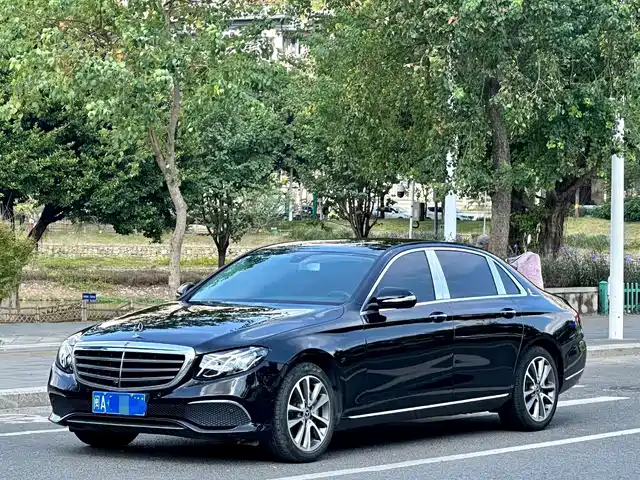 Mercedes-Benz E-Class 2018 — купить из Китая под заказ