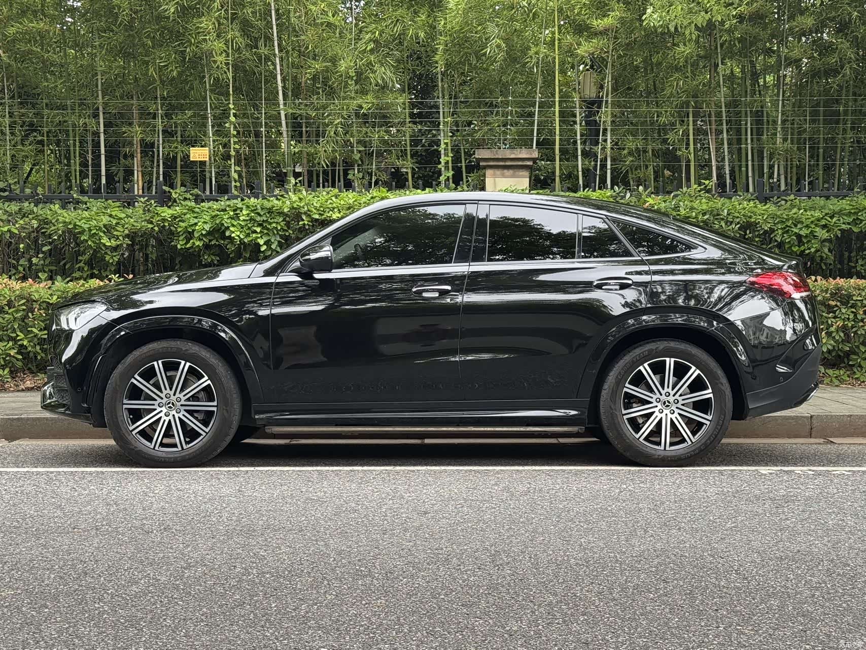 Mercedes-Benz GLE, 2021 3