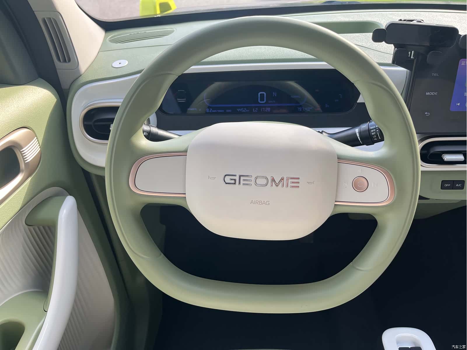 Geely Panda, 2025 все фото