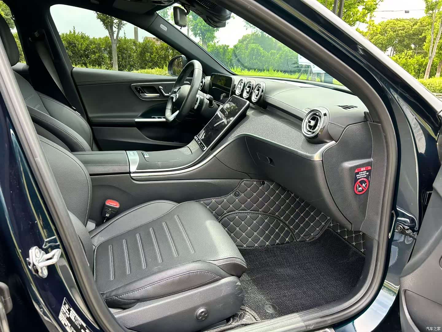 Mercedes-Benz C-Class, 2023 все фото