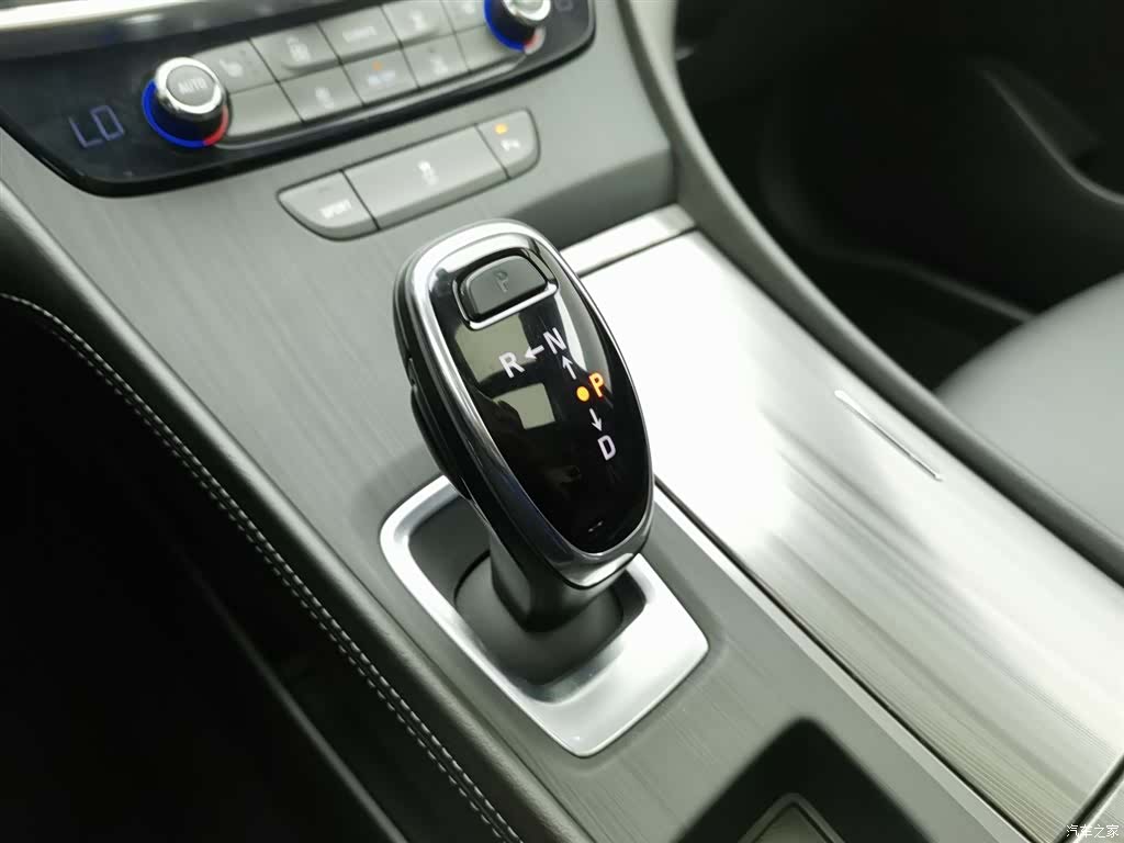 Buick LaCrosse, 2021 13