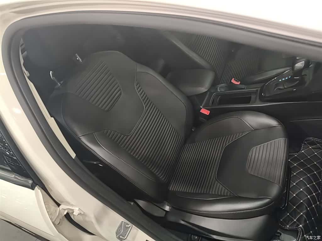 Ford Focus, 2019 24