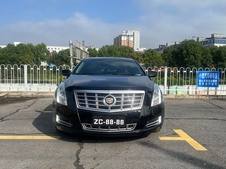 Cadillac XTS