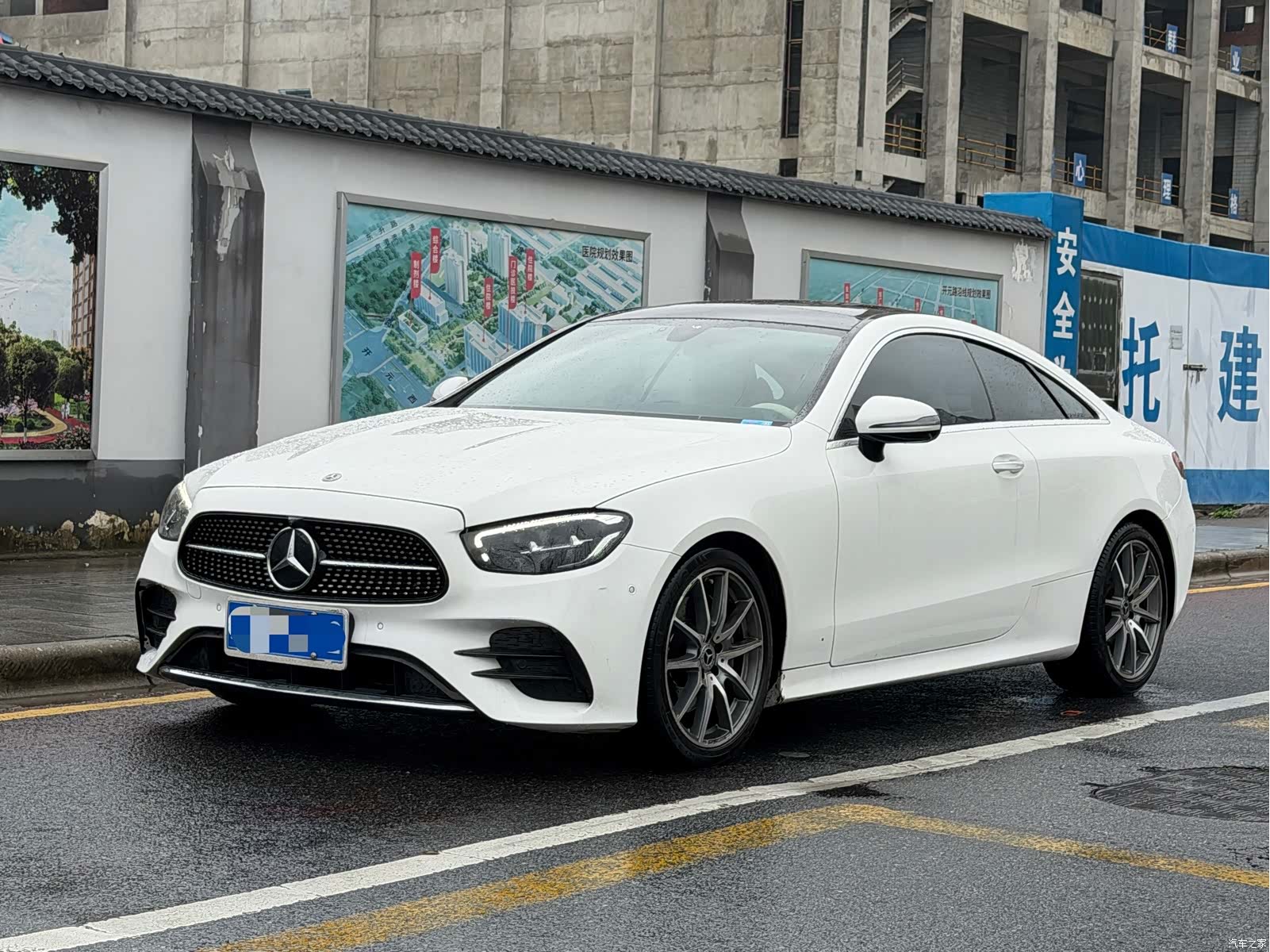Mercedes-Benz E-Class, 2022 1