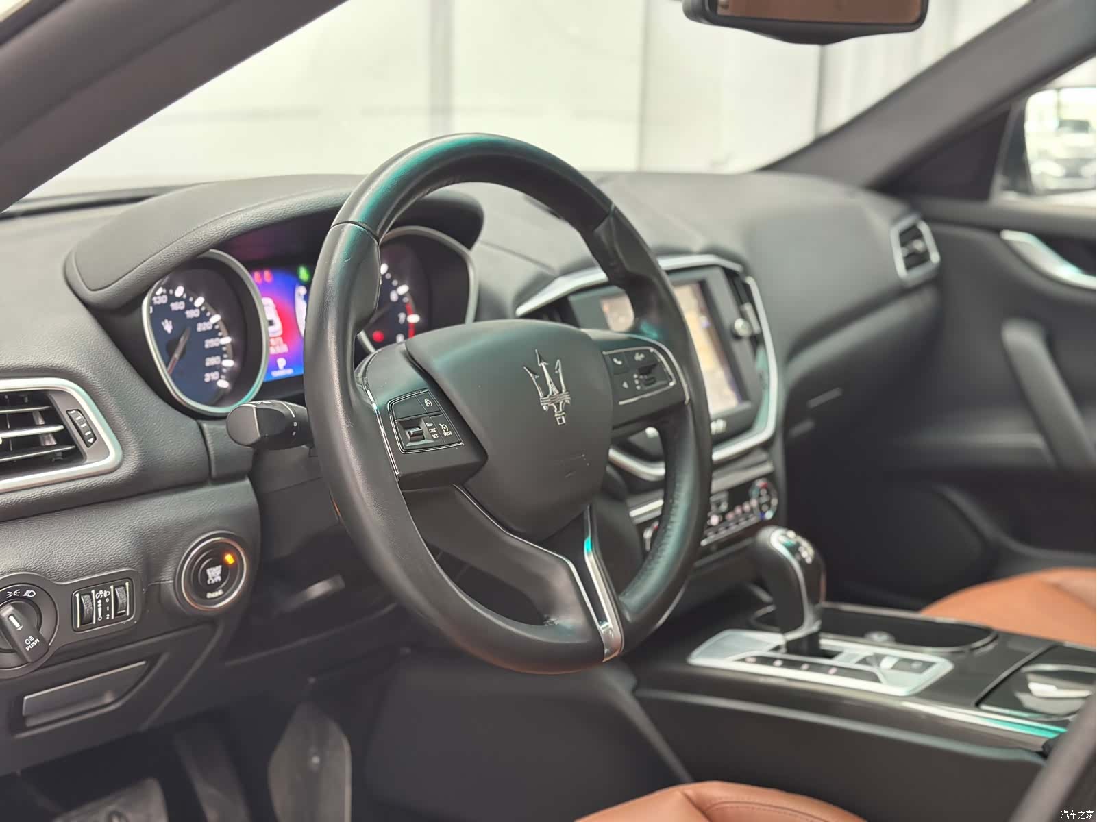 Maserati Ghibli, 2015 18