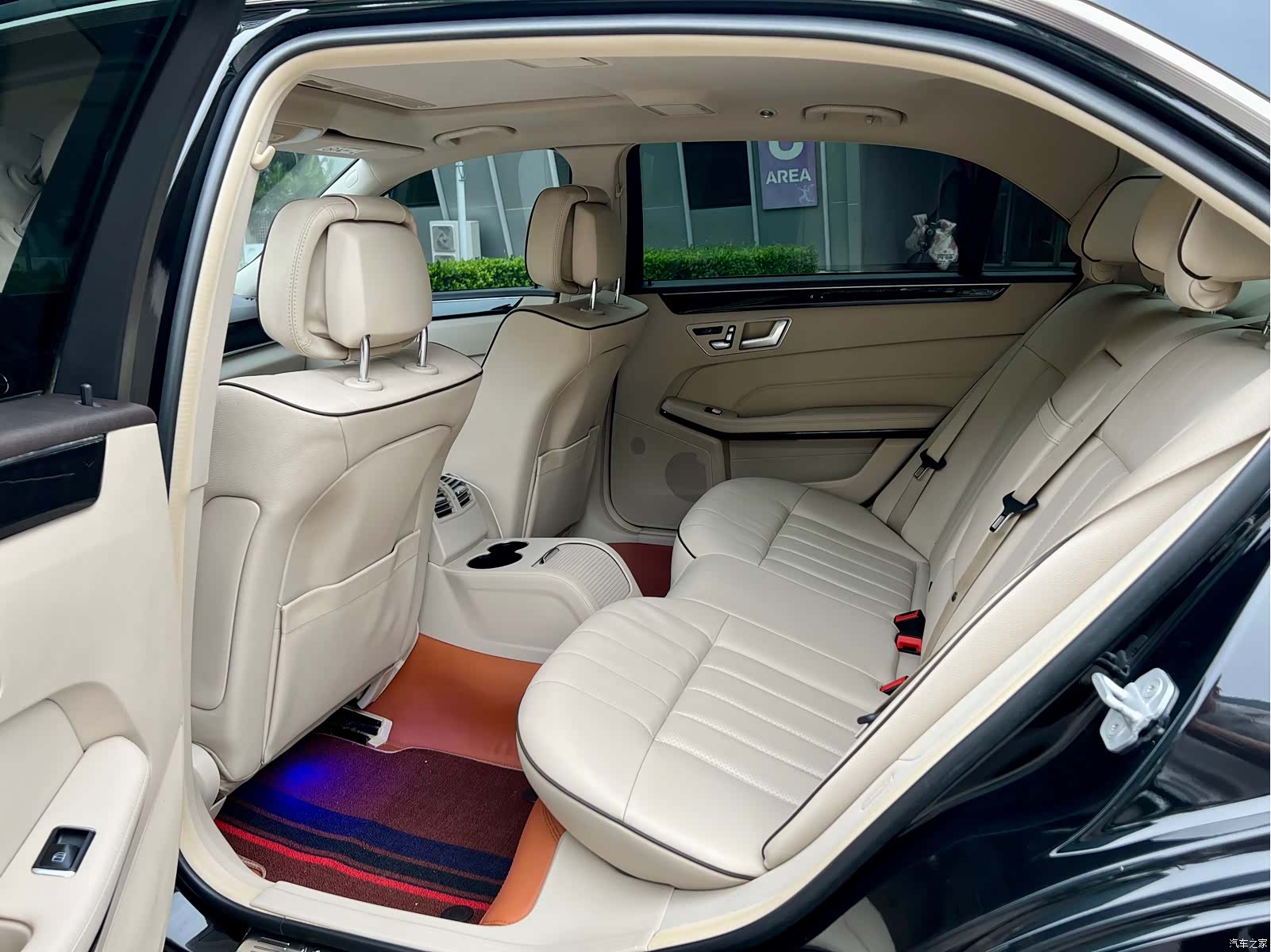 Mercedes-Benz E-Class, 2015 11