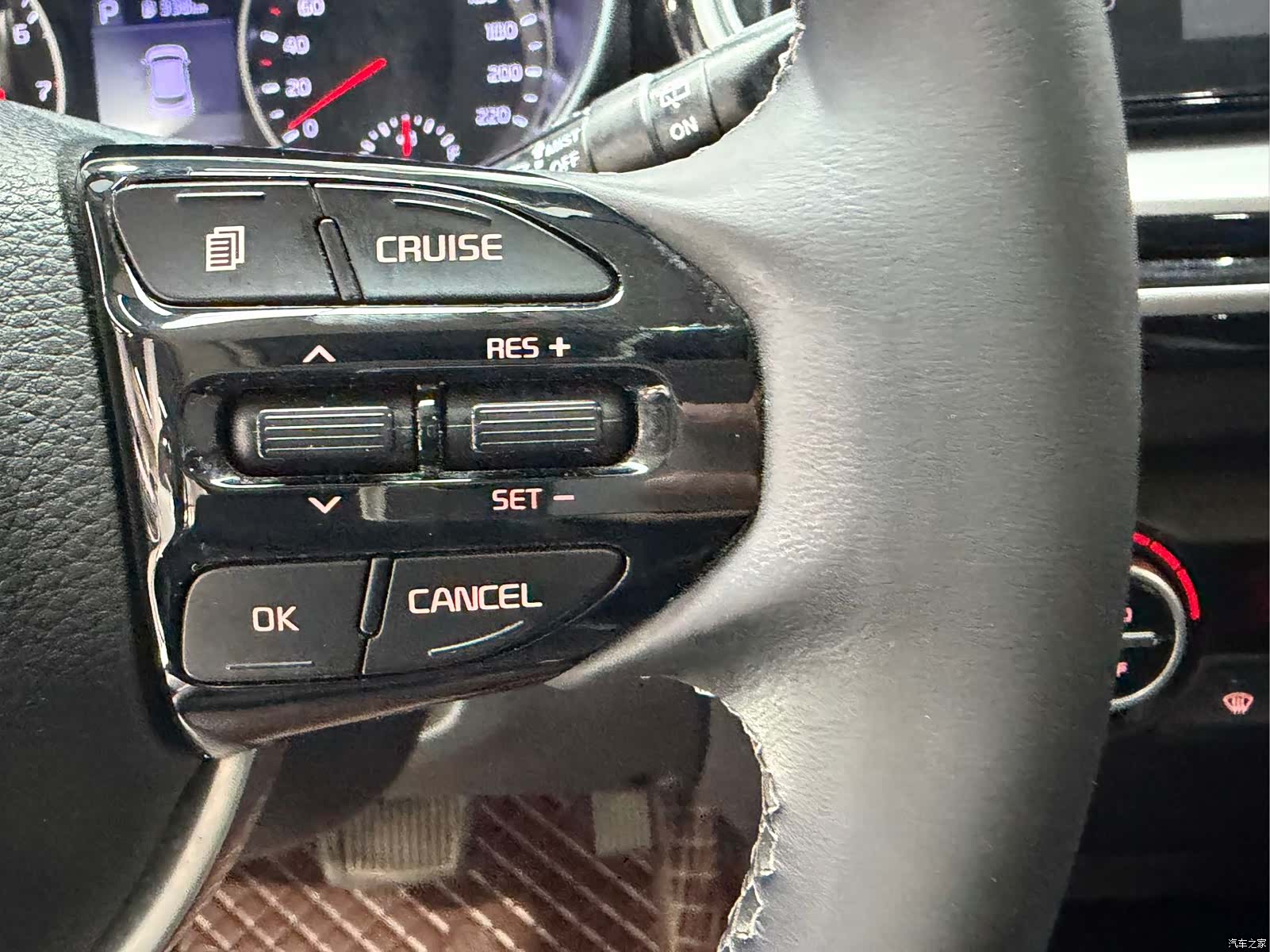 Kia KX1, 2023 13