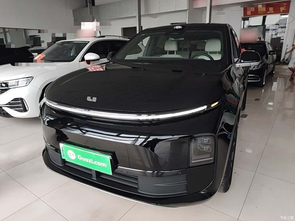 Li Auto L6, 2025 1