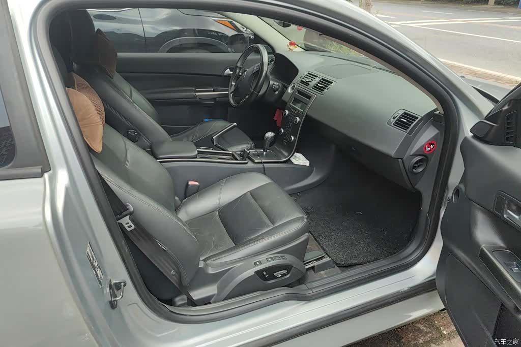 Volvo C30, 2012 8