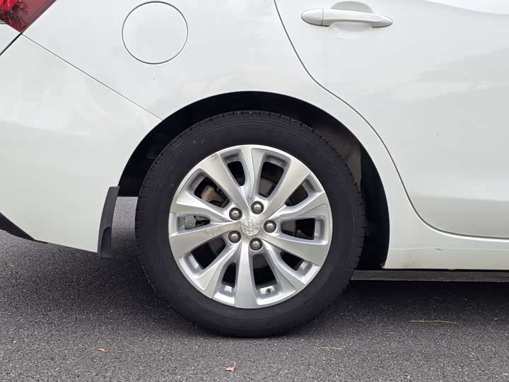 Buick Excelle GX 2018 15T Dual-clutch Elite