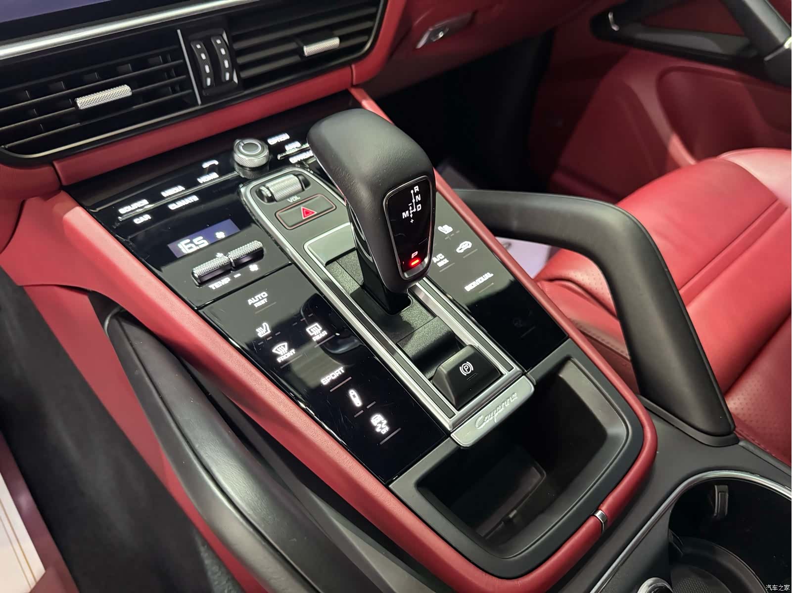 Porsche Cayenne, 2023 14