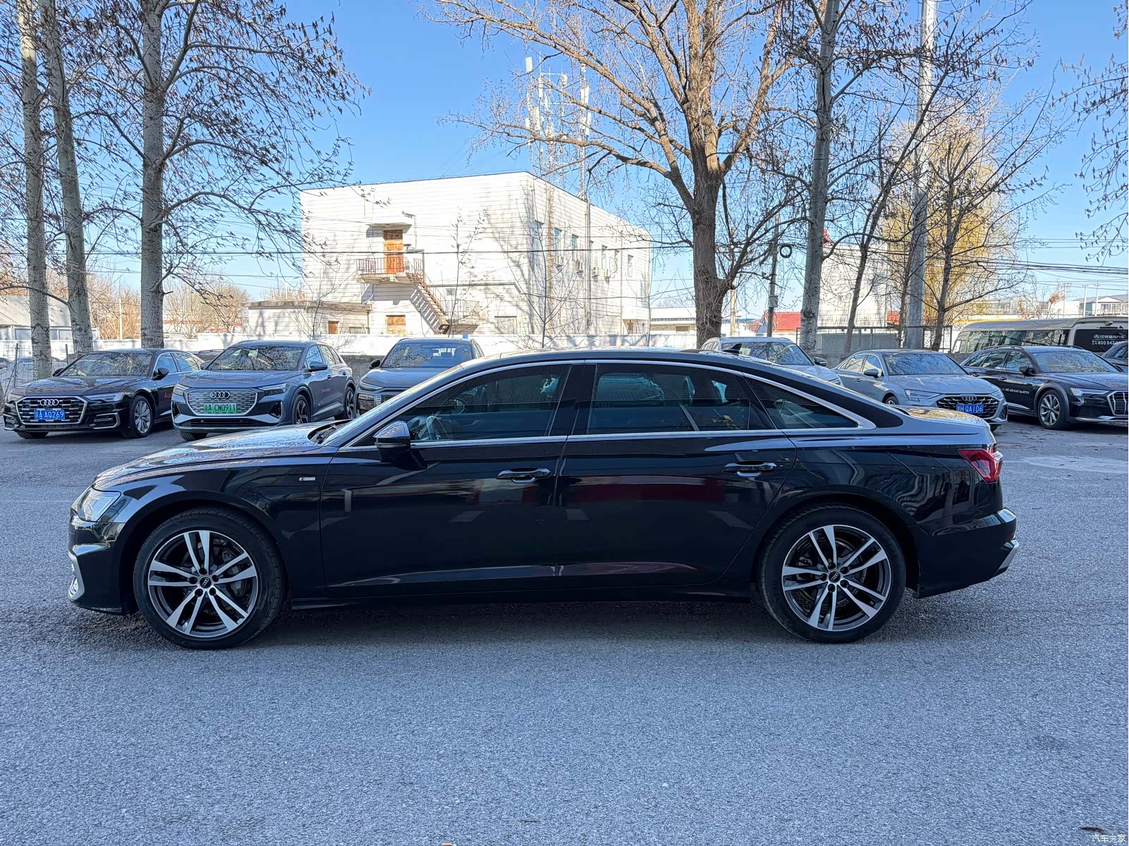Audi A6L, 2024 3