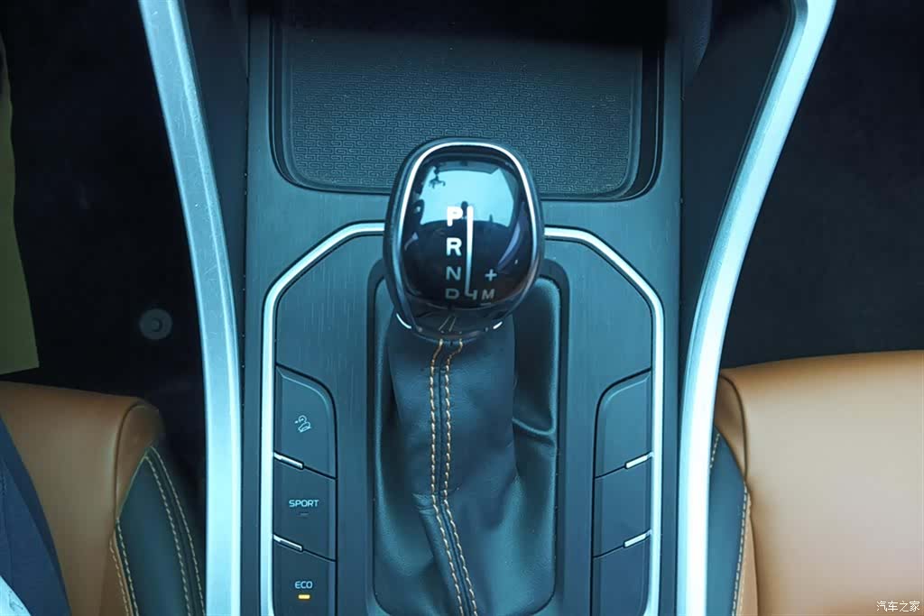 Geely X6, 2020 16