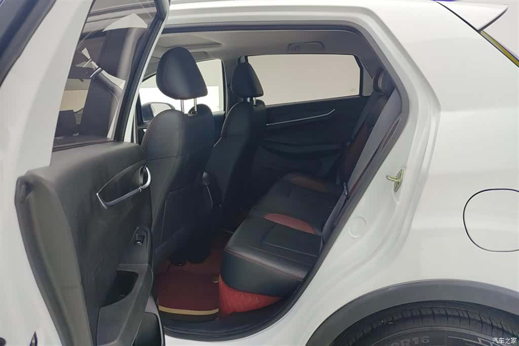Geely X3, 2022 11