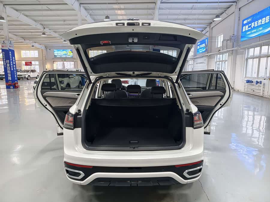 Volkswagen Tayron 2023, фото 10