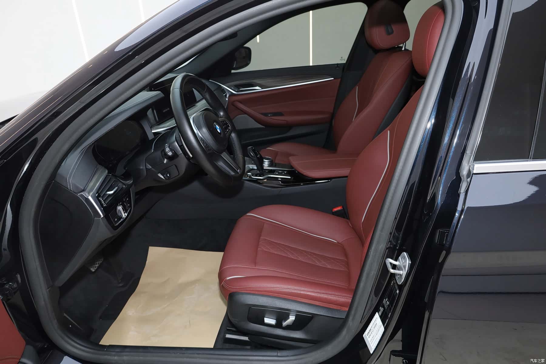 BMW 5 Series, 2022 29