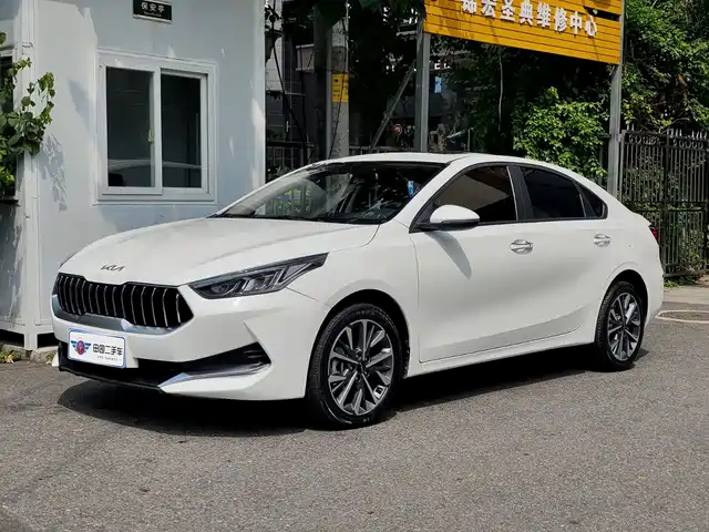 Kia K3 2023 — купить из Китая под заказ