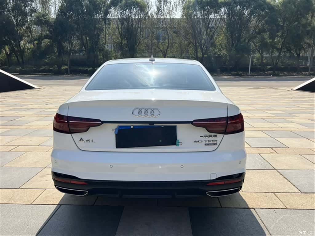 Audi A4L, 2022 10