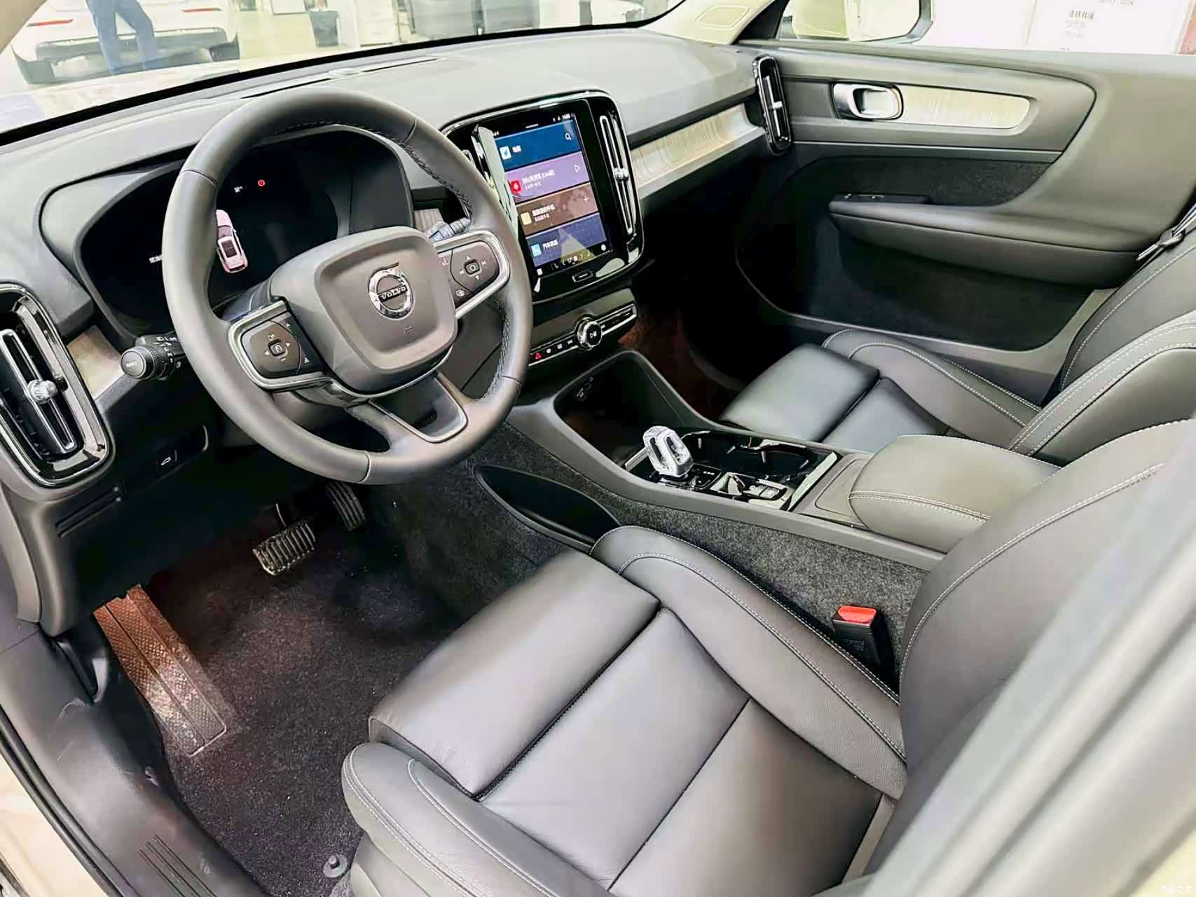 Volvo XC40, 2024 15