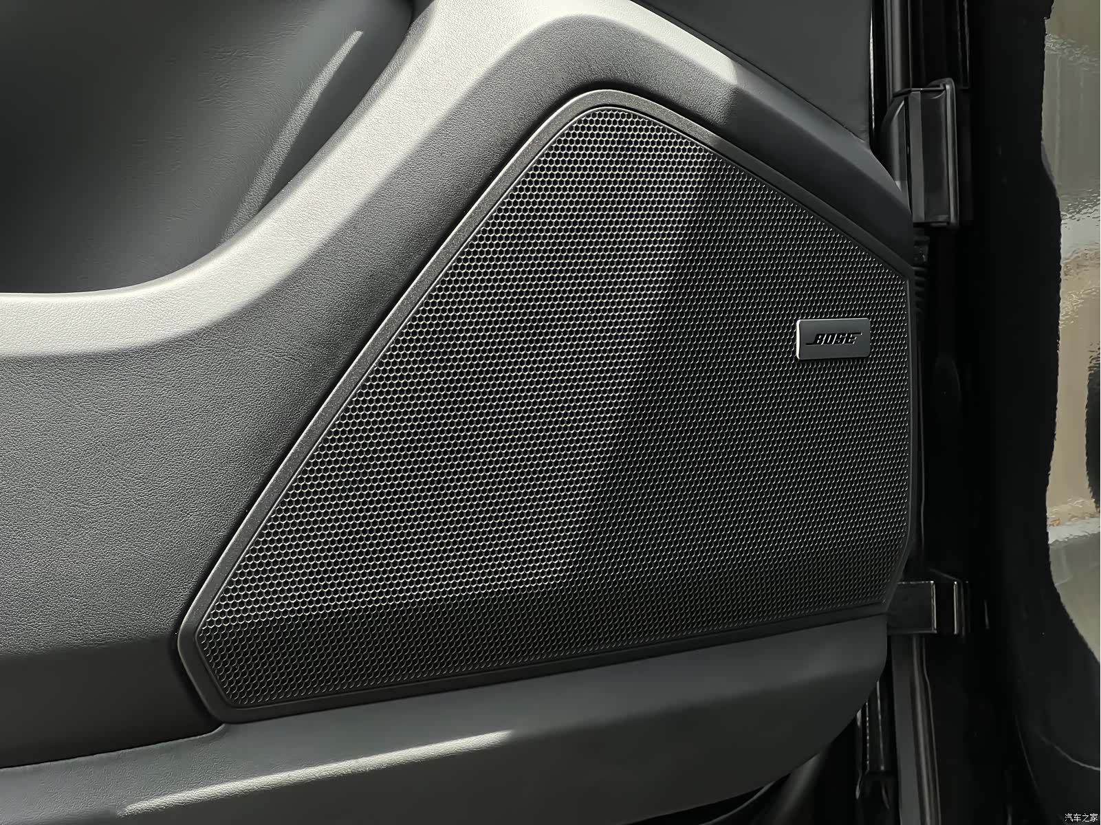 Porsche Cayenne, 2025 10