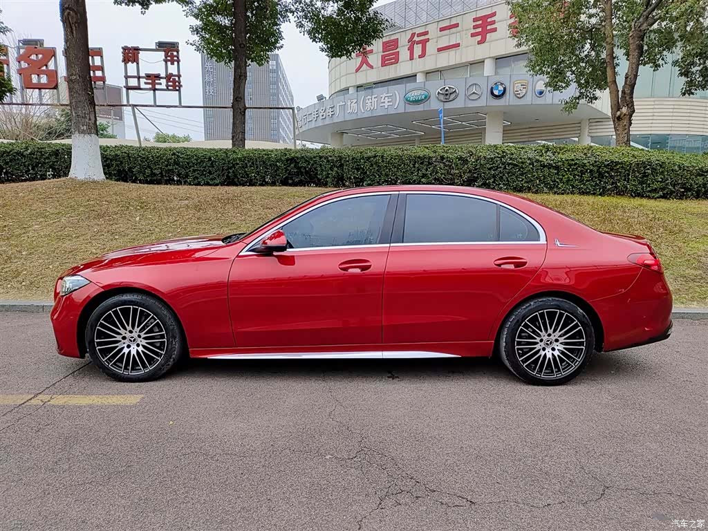 Mercedes-Benz C-Class, 2022 3