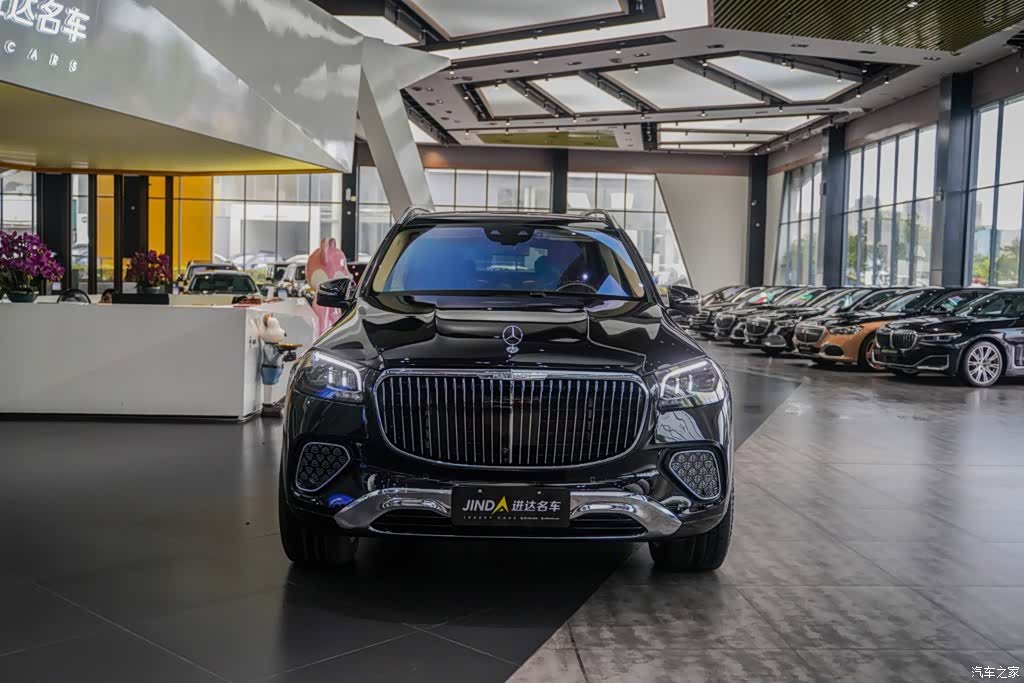 Maybach GLS, 2025 2