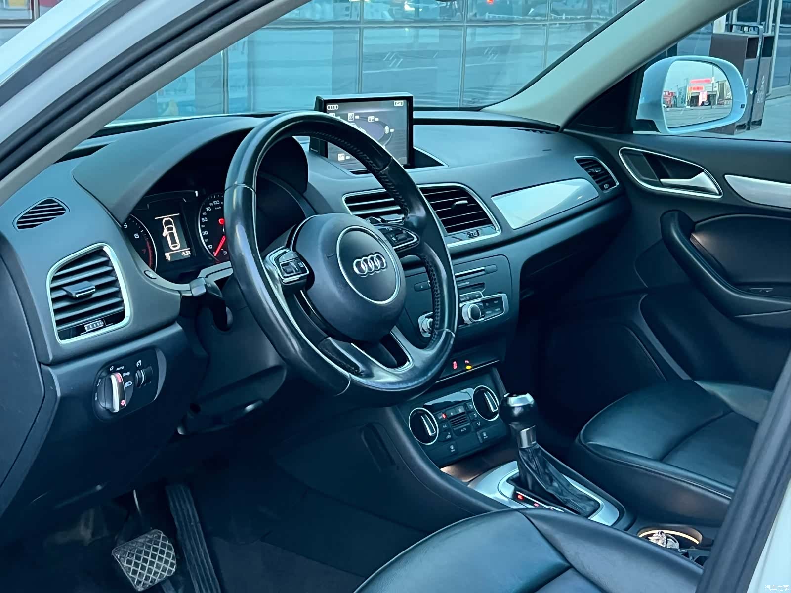 Audi Q3, 2016 8