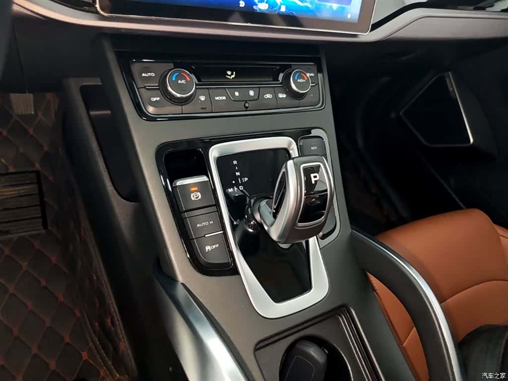 Geely Boyue, 2021 14