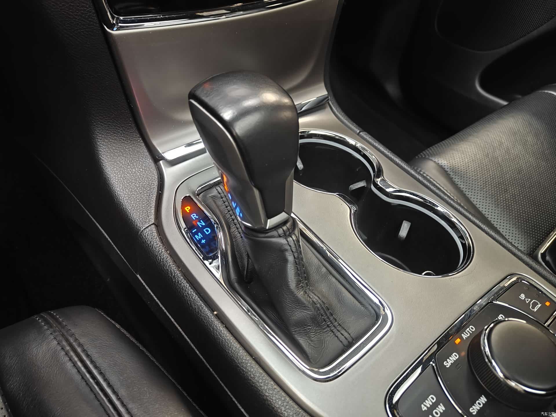 Jeep Grand Cherokee, 2020 12