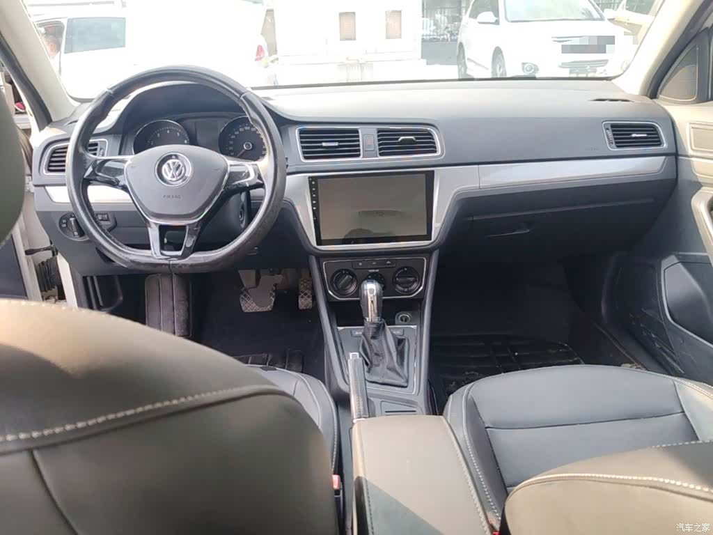 Volkswagen Lavida, 2016 10