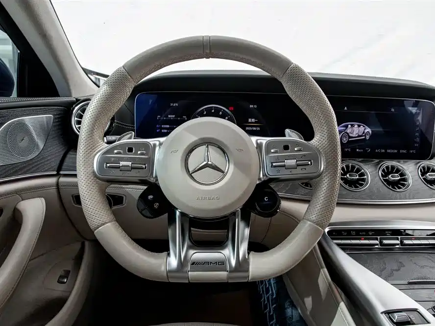 Mercedes-Benz AMG GT Mercedes-Benz AMG GT