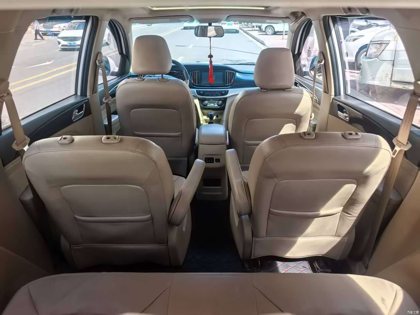 Wuling 730, 2016 7
