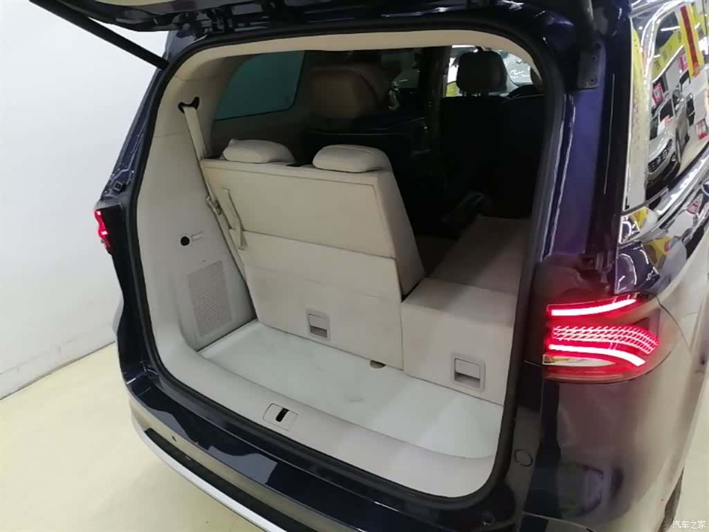 Roewe iMAX8, 2021 19
