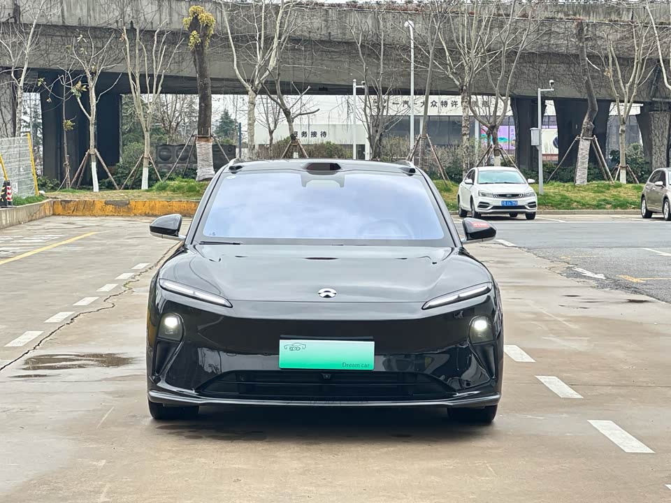 NIO ET5T