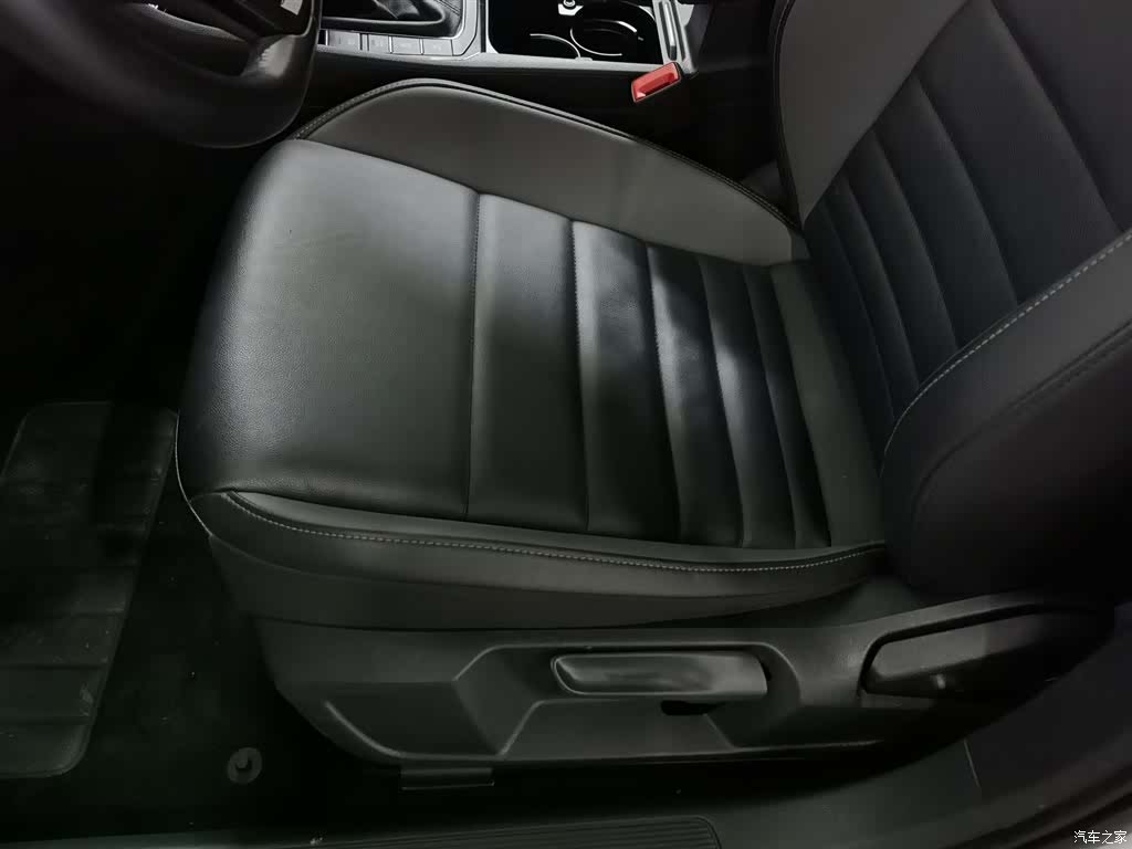 Volkswagen Sagitar, 2020 20