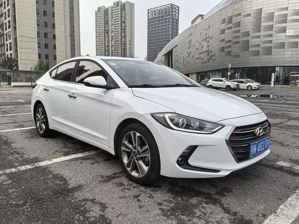 Hyundai Lead