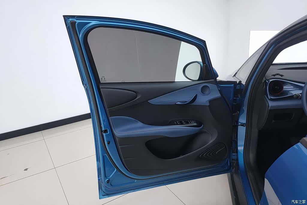 BYD Dolphin, 2022 7