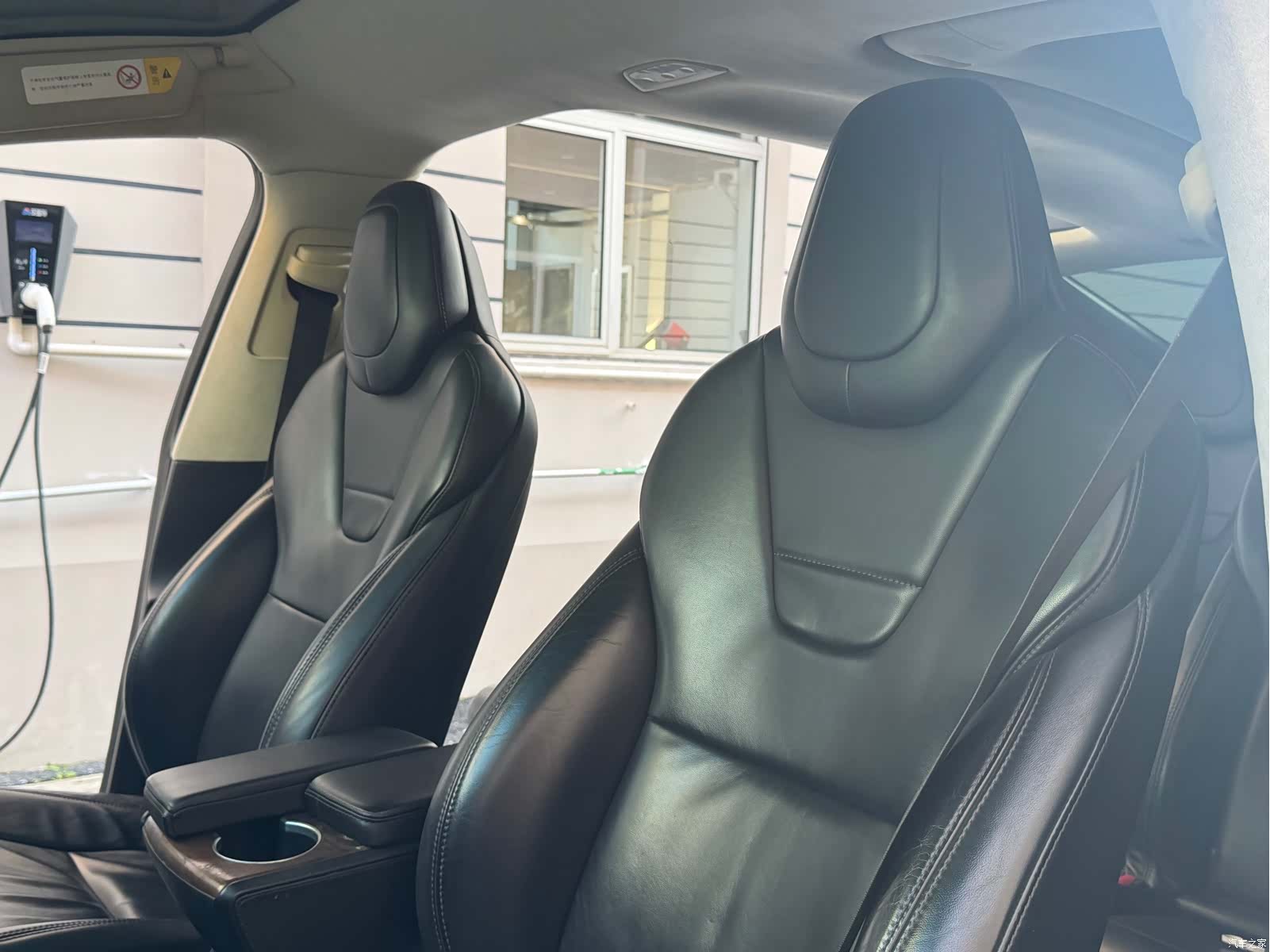 Tesla Model X, 2017 12