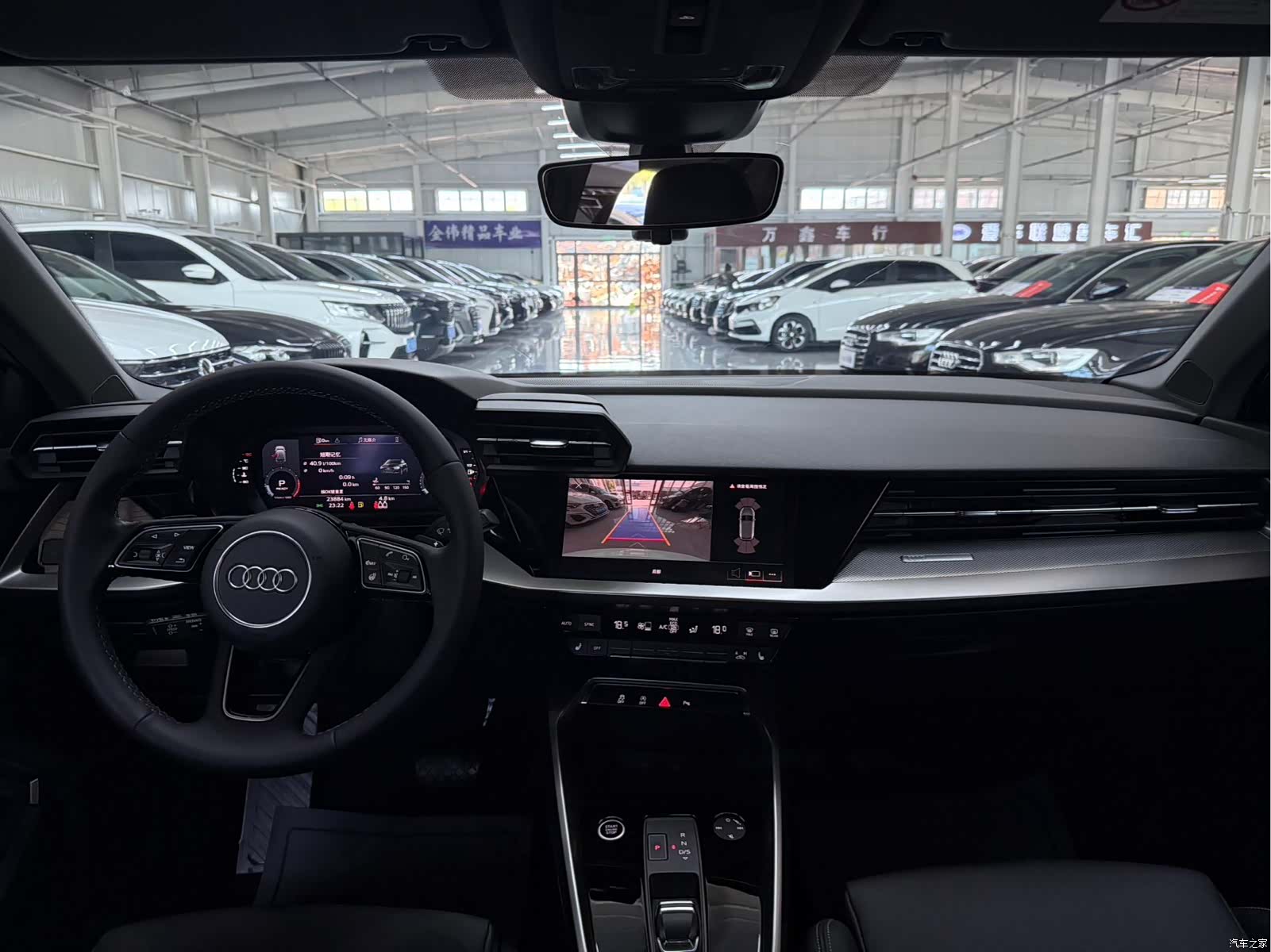 Audi A3, 2023 все фото