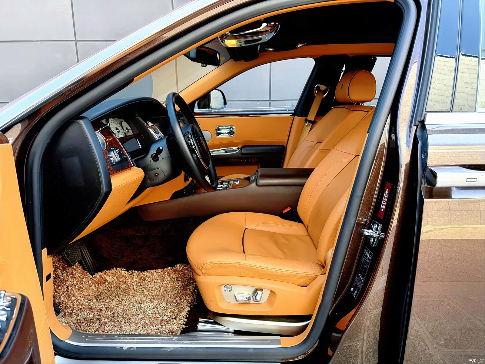 Rolls-Royce Ghost, 2014 33