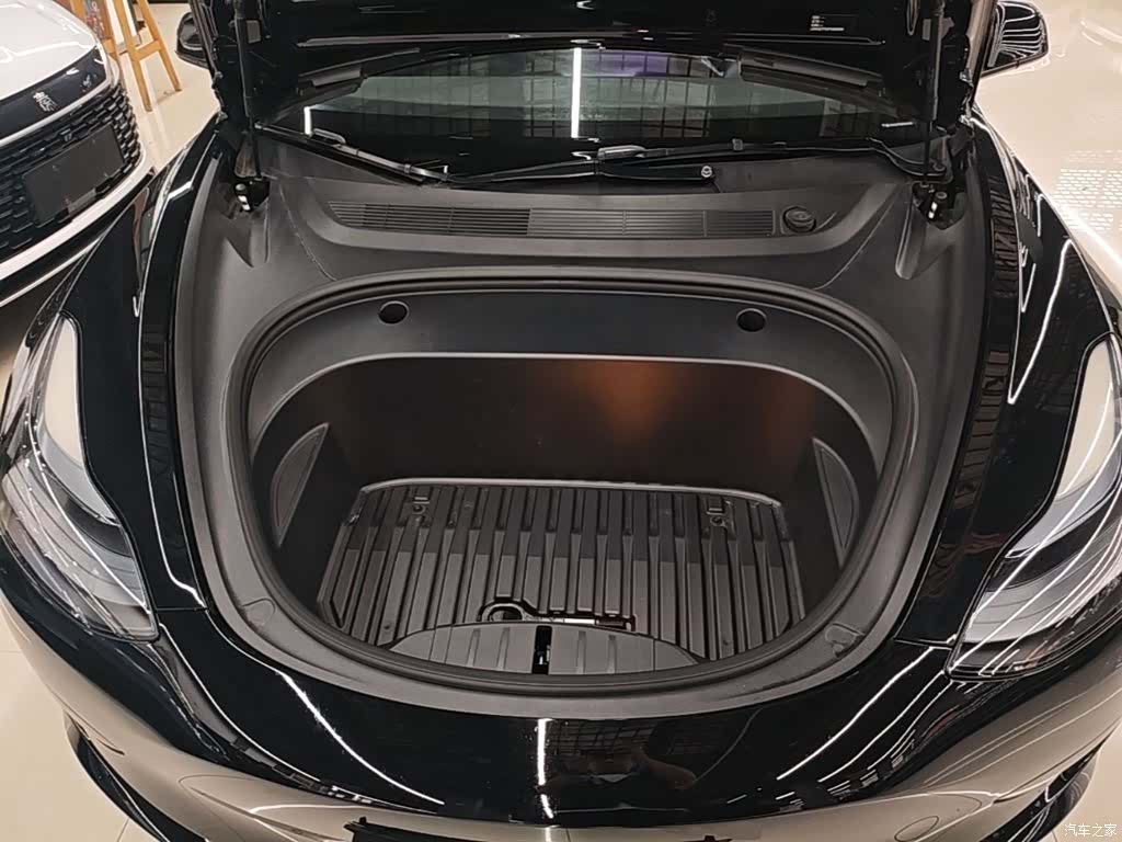 Tesla Model 3, 2023 20