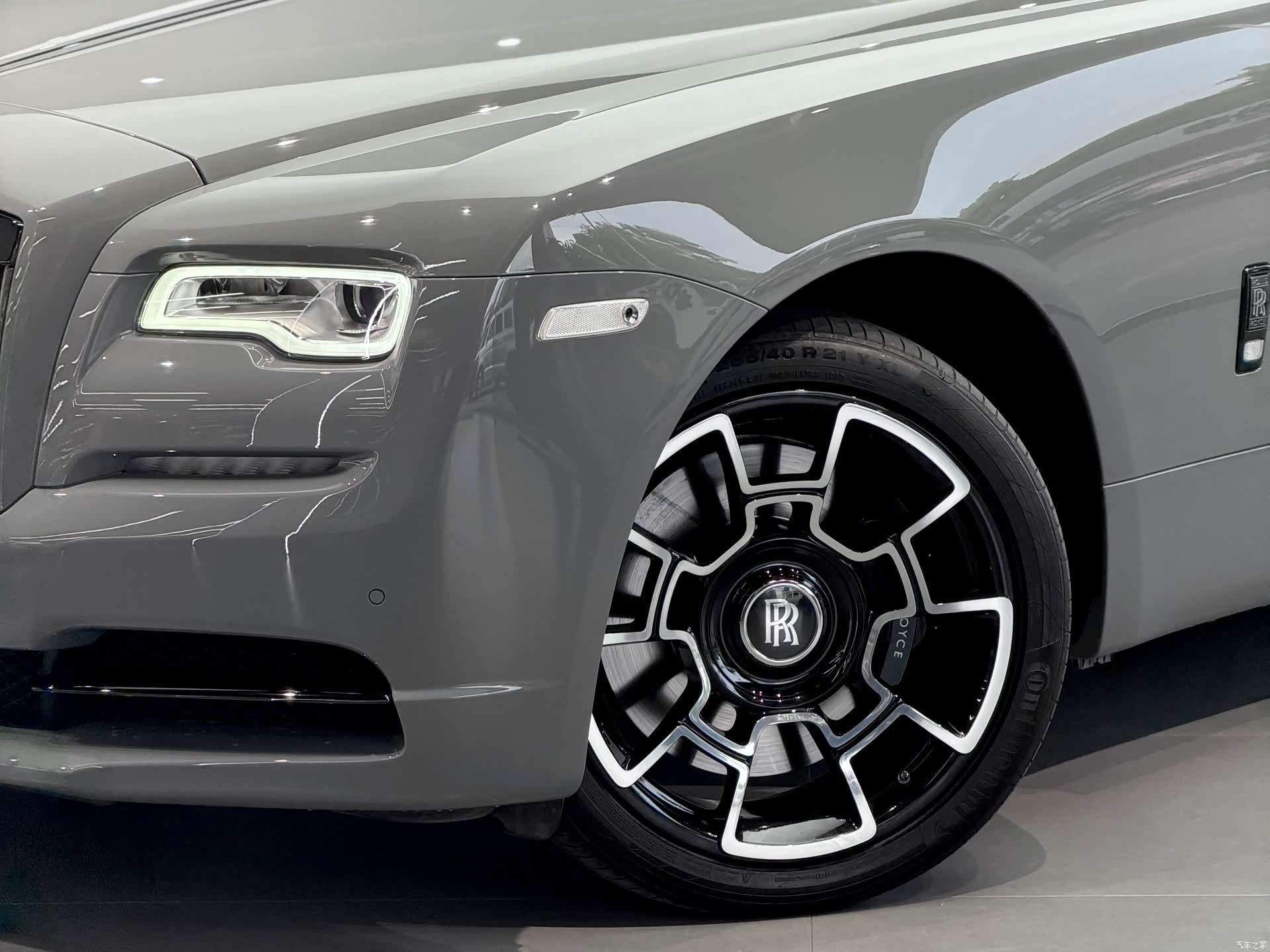 Rolls-Royce Wraith, 2021 4