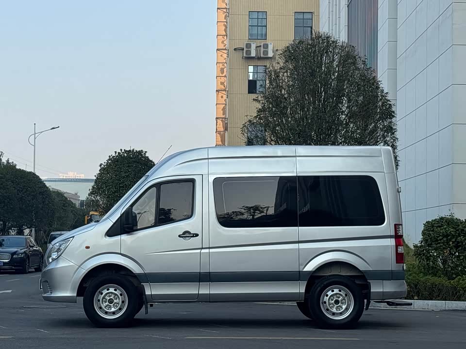 Foton Tuano