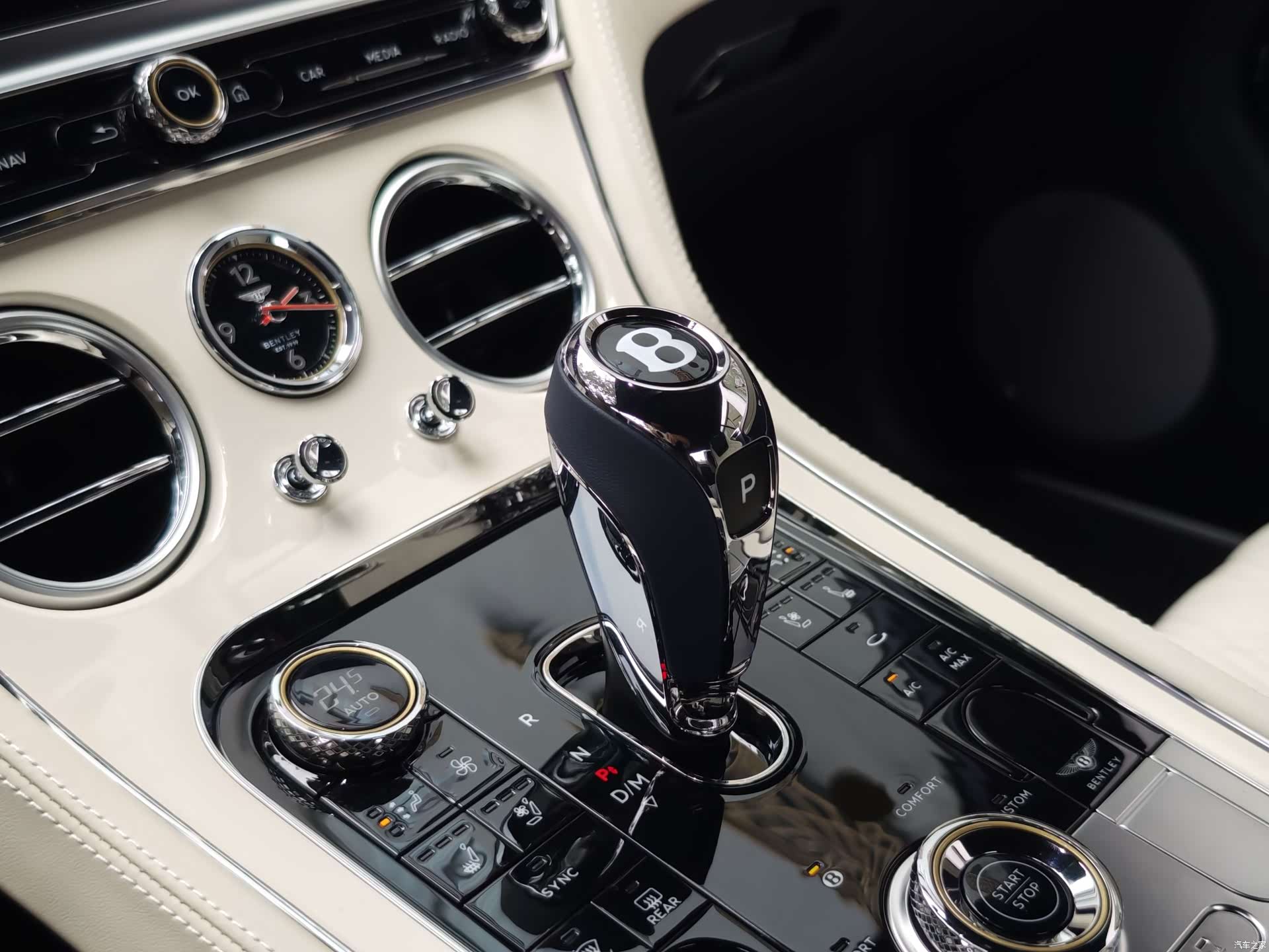 Bentley Continental GT, 2024 11