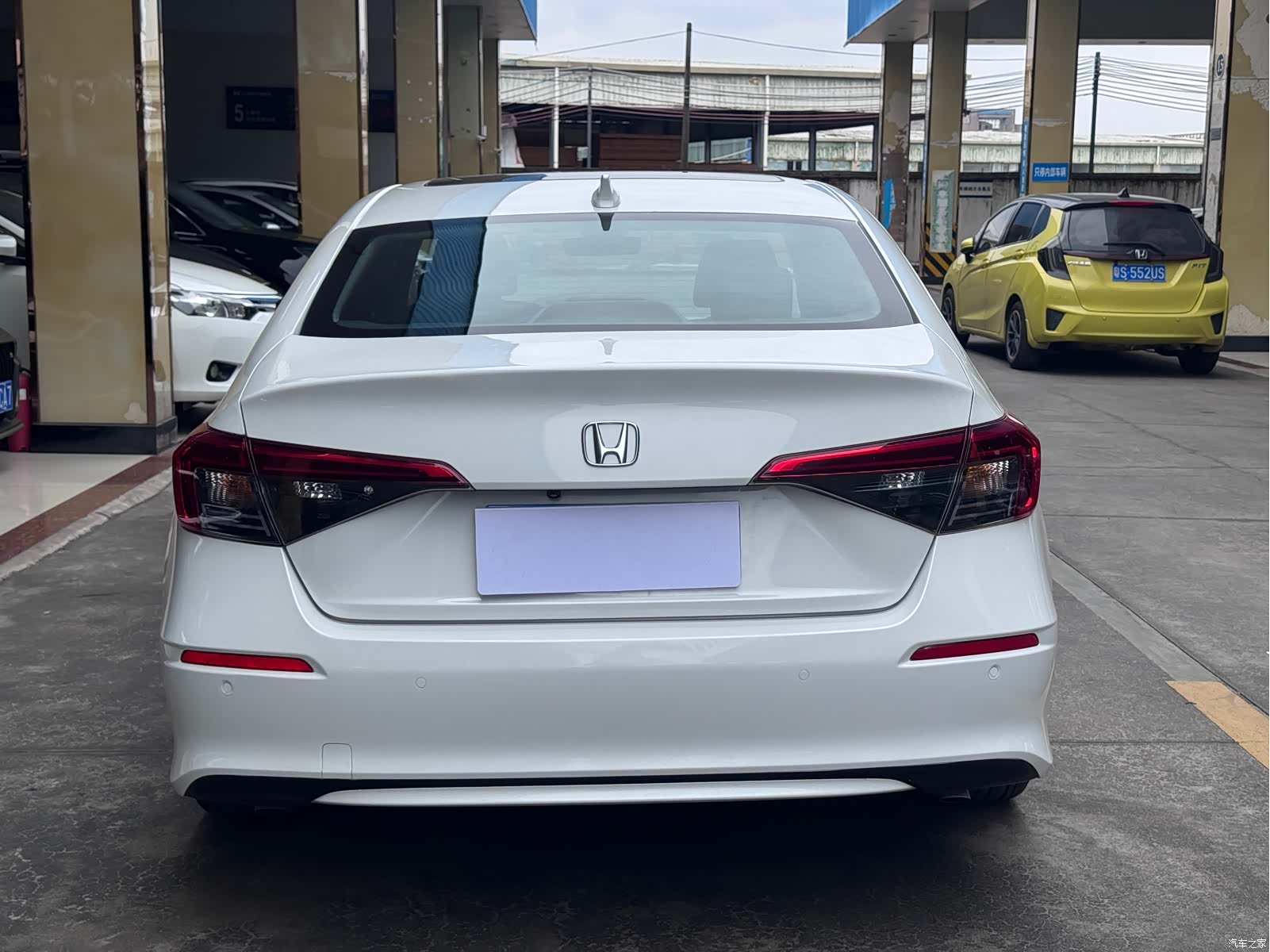 Honda Civic, 2023 13