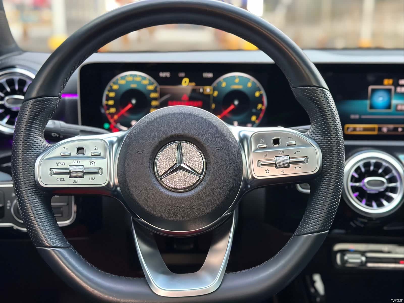 Mercedes-Benz A-Class, 2019 12