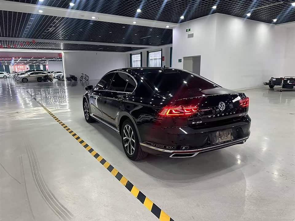 Volkswagen Magotan