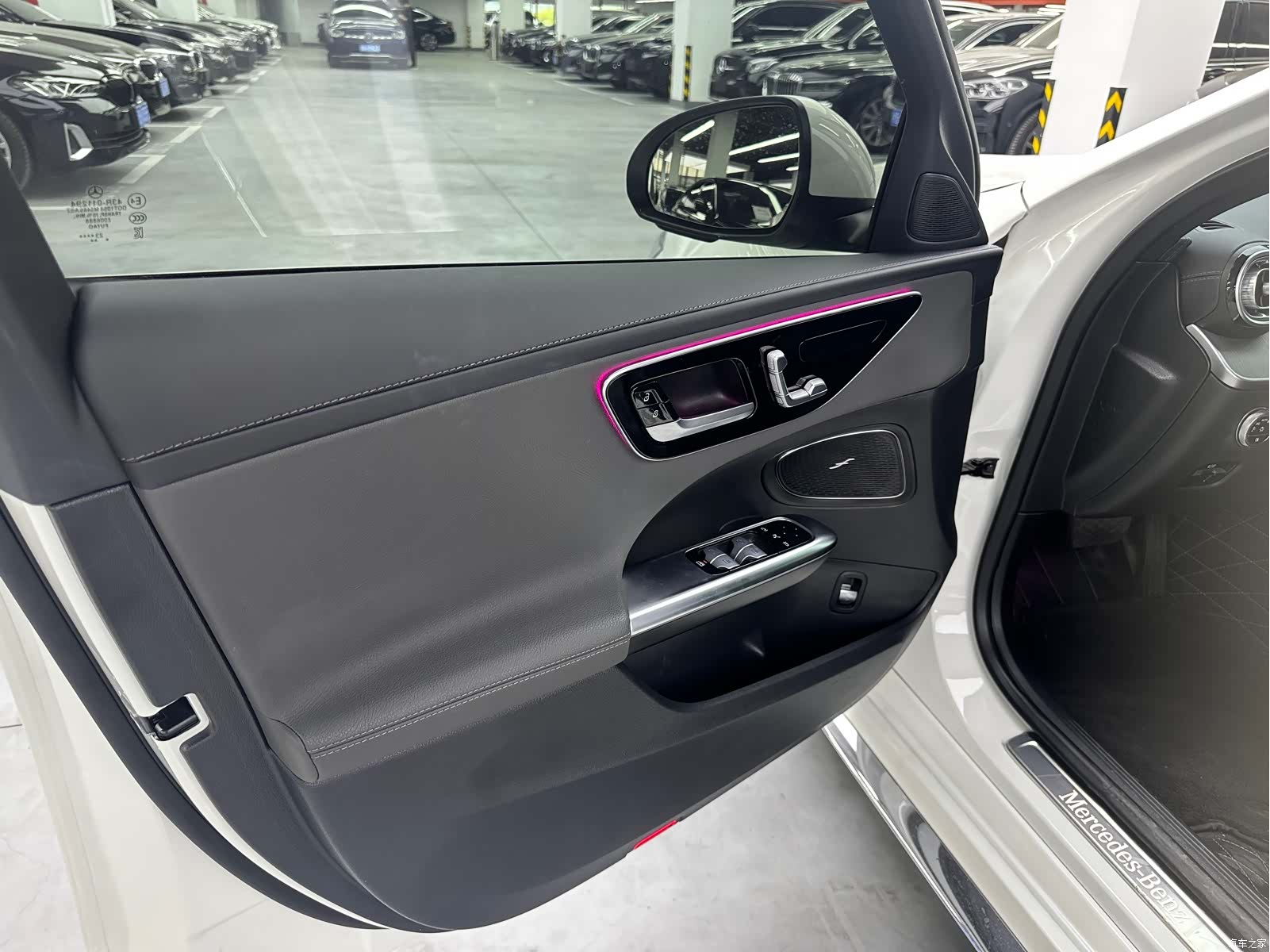 Mercedes-Benz C-Class, 2023 4