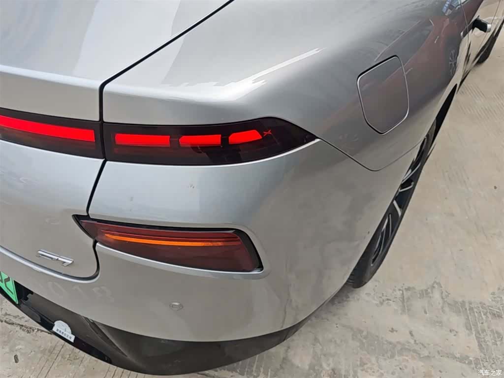 Xpeng P7, 2023 8