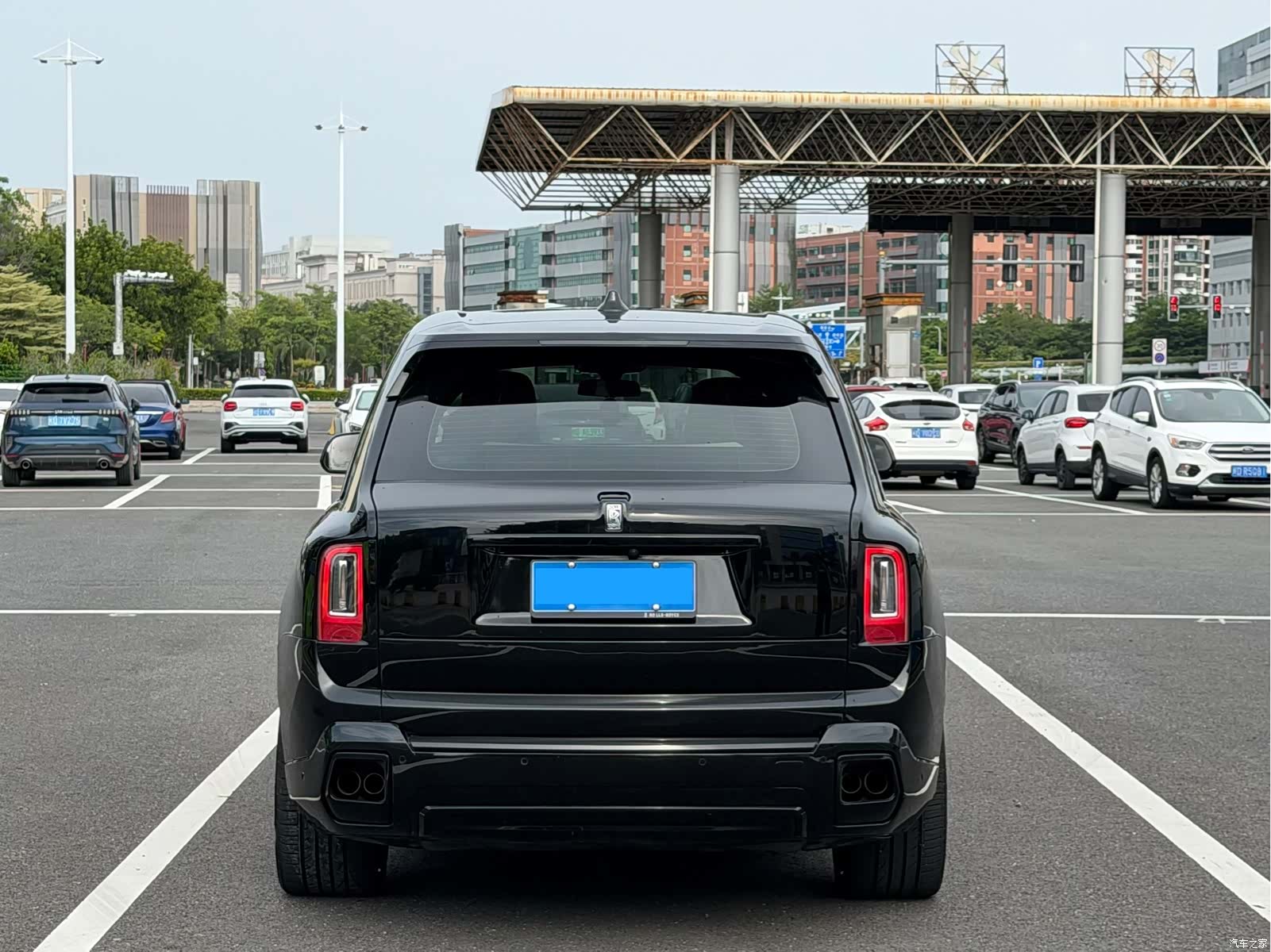 Rolls-Royce Cullinan, 2020 13